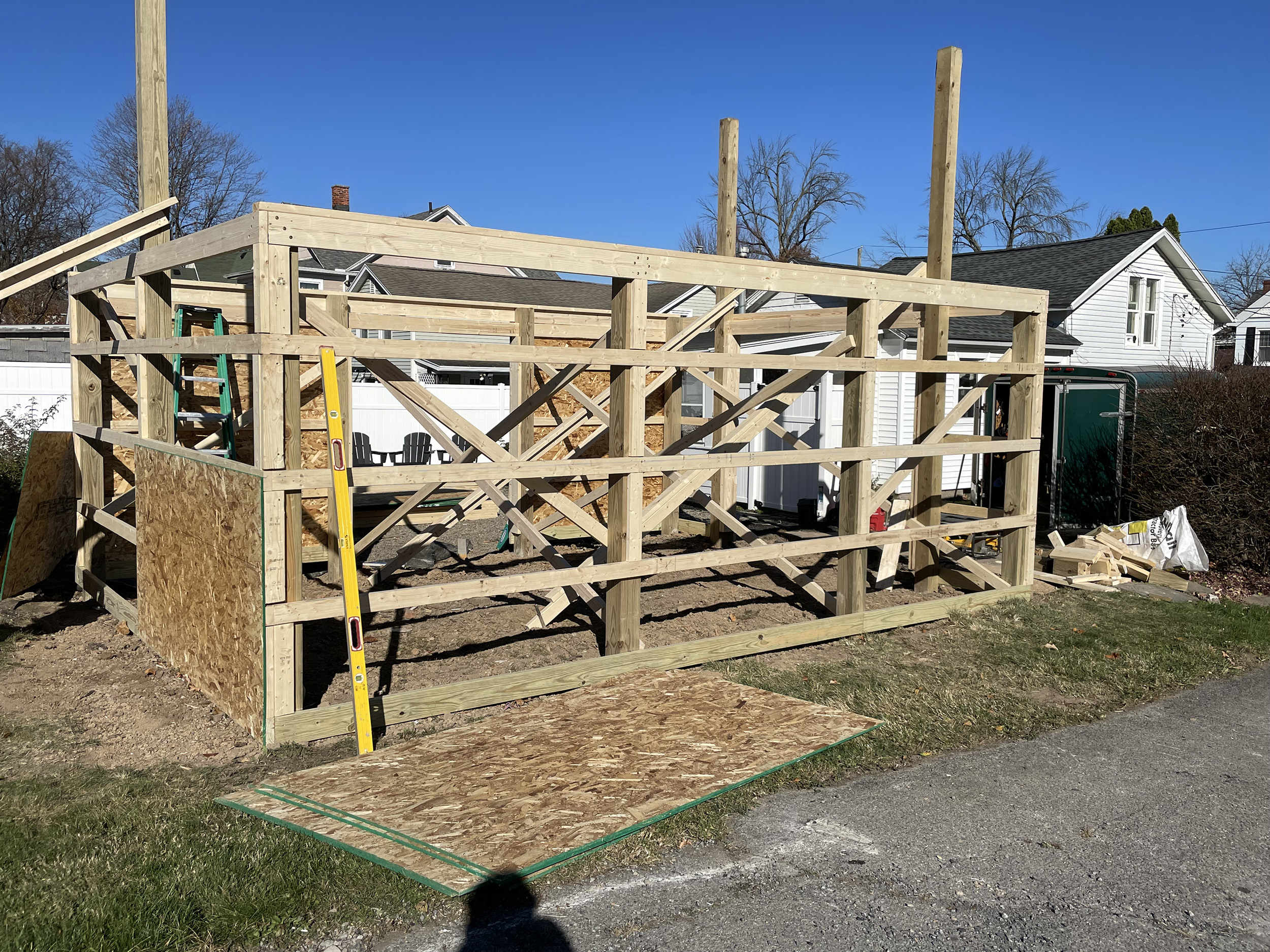 Faithful Contracting provides pole barn construction services.